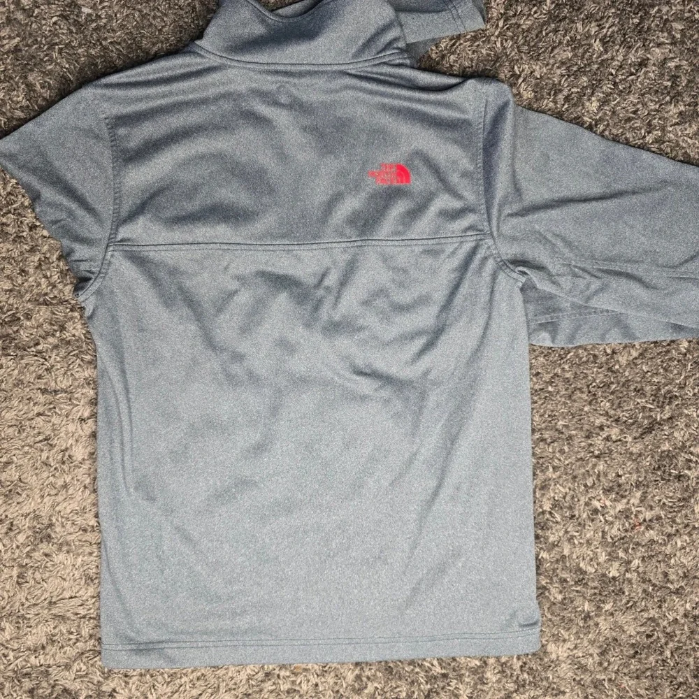 The North Face Mens Canyonlands 1/2 Zip Fleece Pullover Gray Red Small